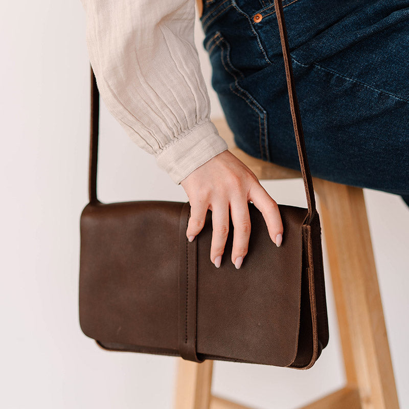 Off Duty - Dark Brown used look