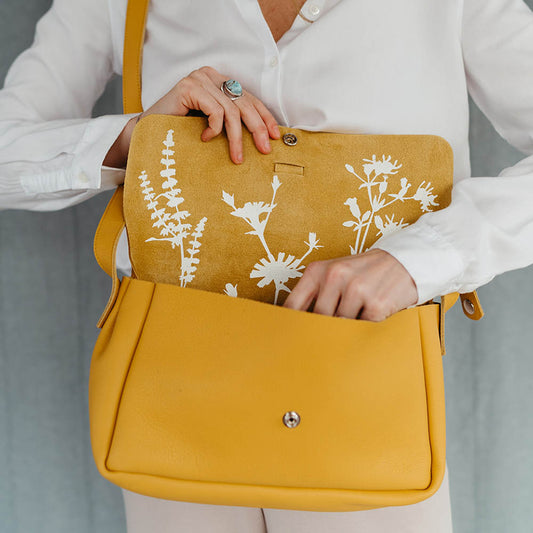 Picking Flowers Medium - Yellow